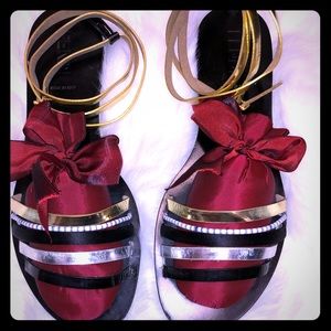Fendi flat sandals 42